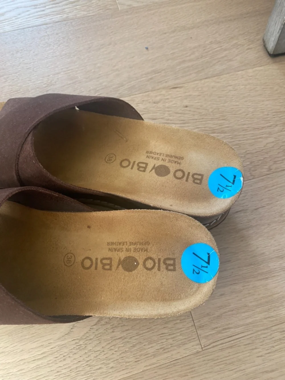 Bio Bio Wedge Brown Sandals NWT